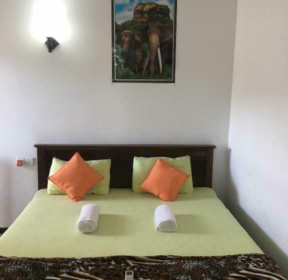 اتاق اکونومی, Reshani Guest House