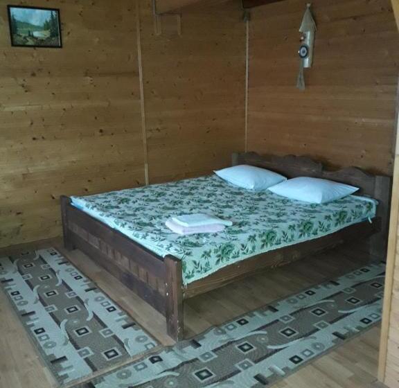 패밀리 룸, Sadyba Ellada