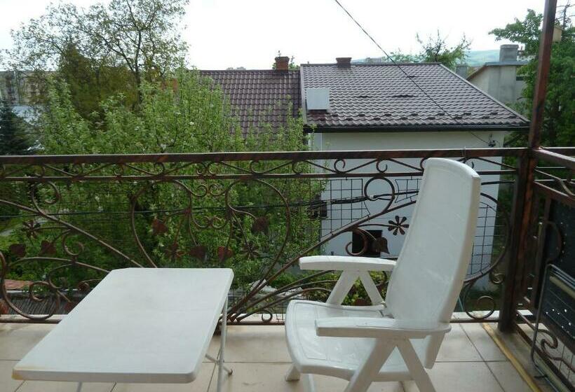 ファミリールーム, U Olgi