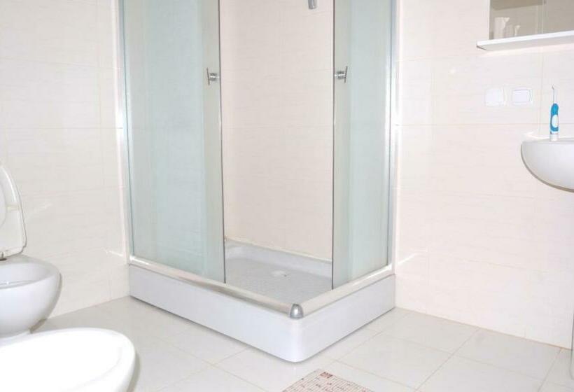 ファミリールーム, U Olgi