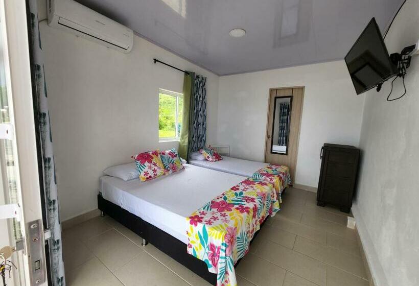 Triple Room Sea View, Posada Old Town Bay
