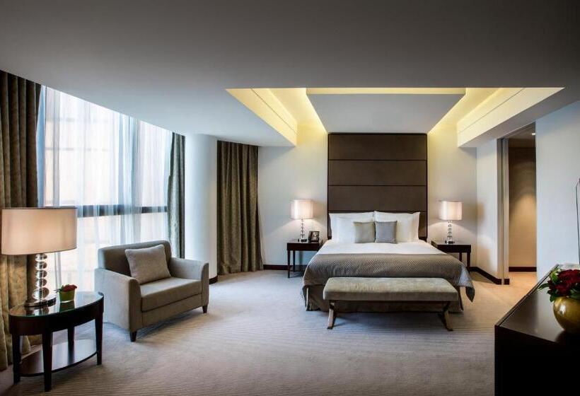 Апартаменты 3 Спальни, Bab Al Qasr Residence