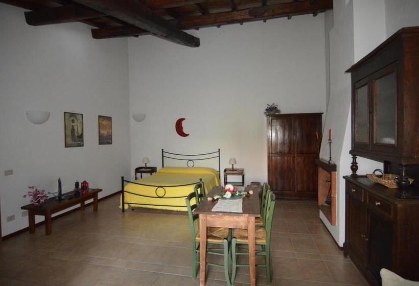 Студия Стандарт, Agriturismo I Due Casali