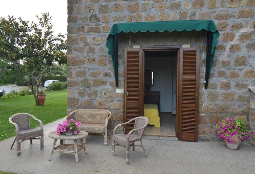 חדר משפחתי נוף לגינה, Agriturismo I Due Casali