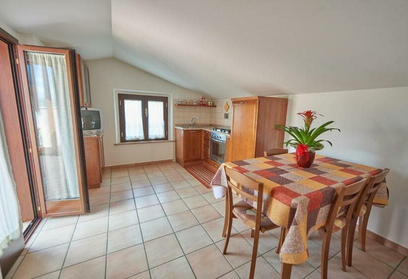 اتاق استاندارد چهار تخته, Agriturismo La Panoramica