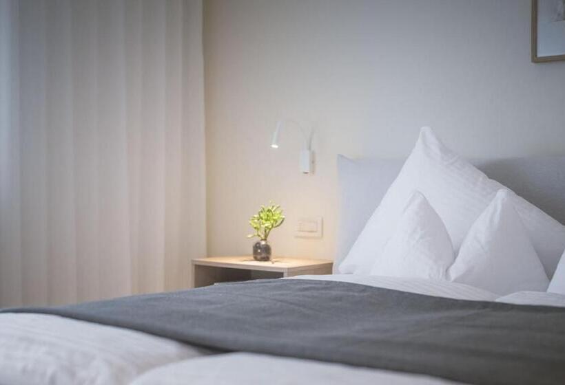 침실 1개 아파트, Michael Am Waal