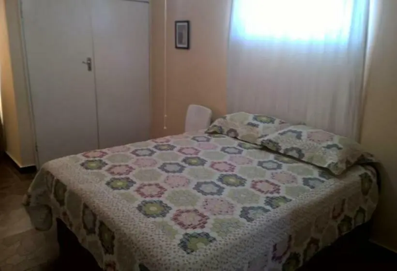 اتاق استاندارد, Furnished Self Catering Bedsitter