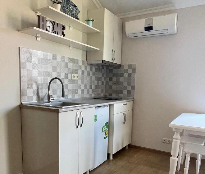 اتاق استاندارد با بالکن, Guest House Kobuleti