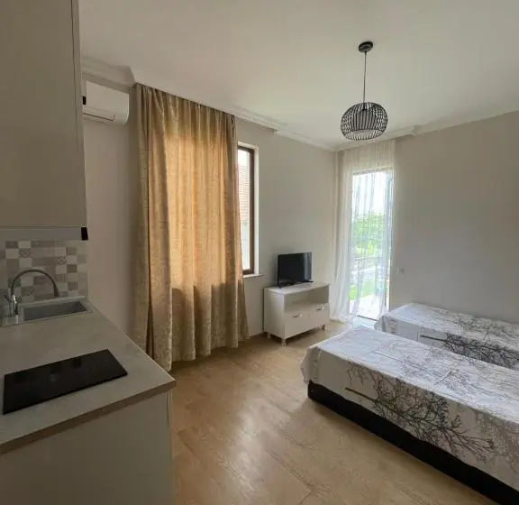 اتاق استاندارد با بالکن, Guest House Kobuleti