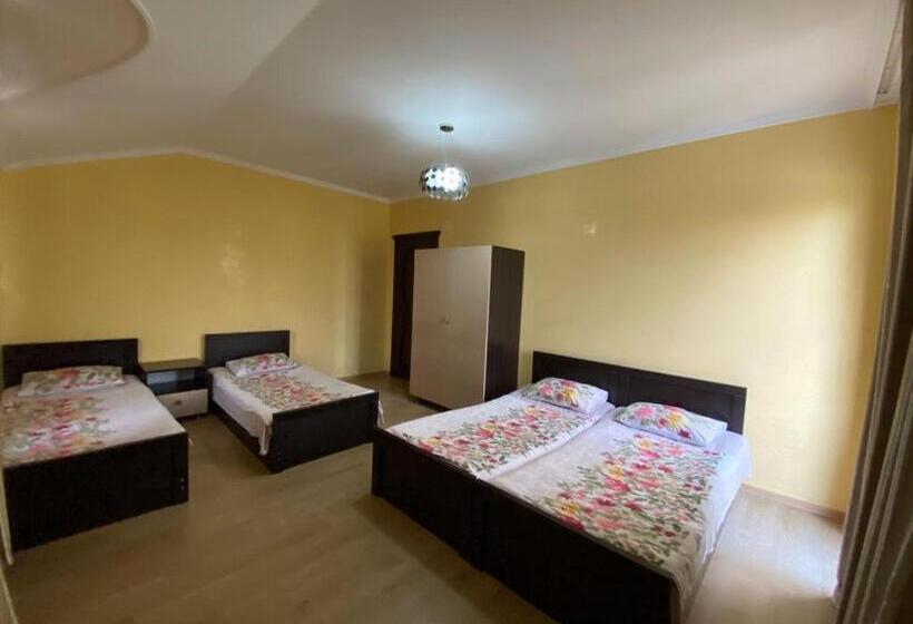 اتاق استاندارد چهار تخته, Guest House Kobuleti