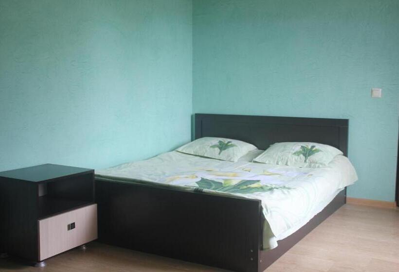 اتاق استاندارد سه نفره, Guest House Kobuleti