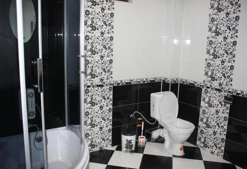 اتاق لوکس, Guest House Kobuleti