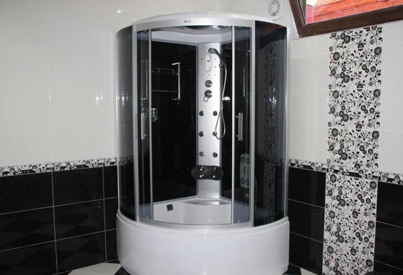 اتاق لوکس, Guest House Kobuleti