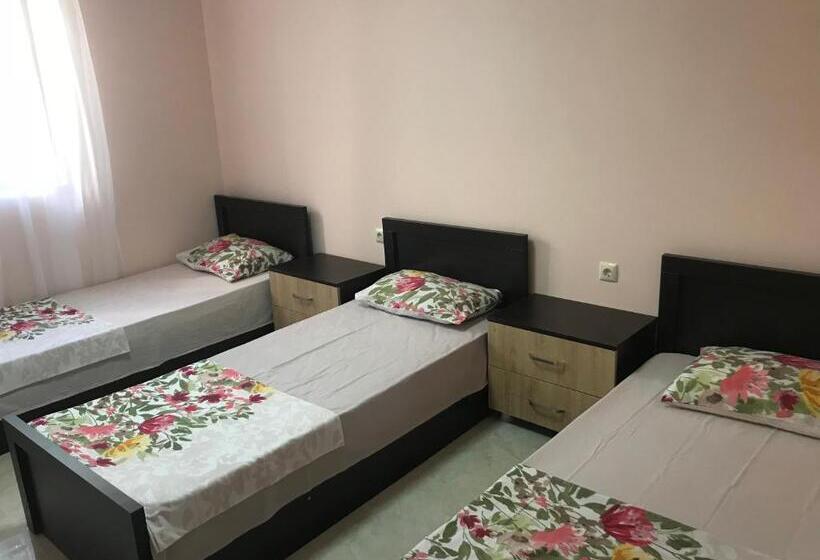 آپارتمان 2 خوابه, Guest House Kobuleti