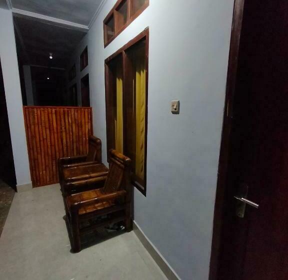 标准间, Lilypad Guest House