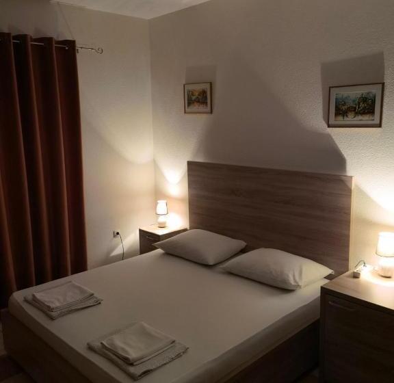 اتاق استاندارد سه نفره, Lovely Bosnian Home