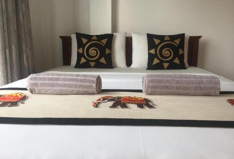 标准间带山景, Shani Residence Kandy