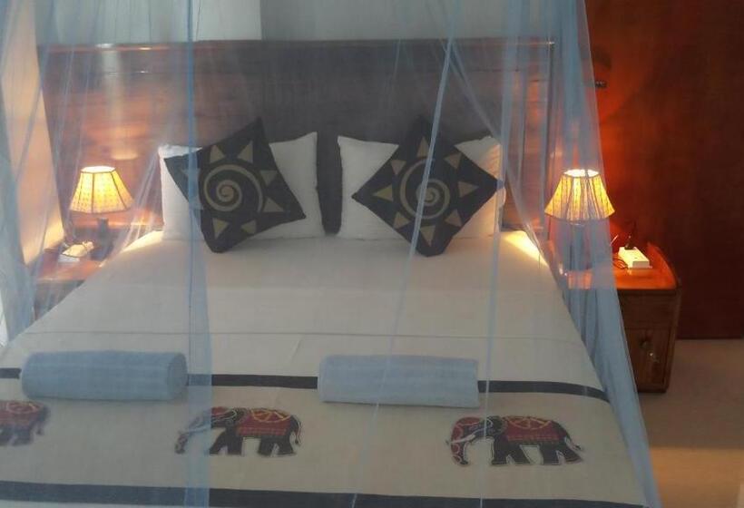 标准间带阳台, Shani Residence Kandy