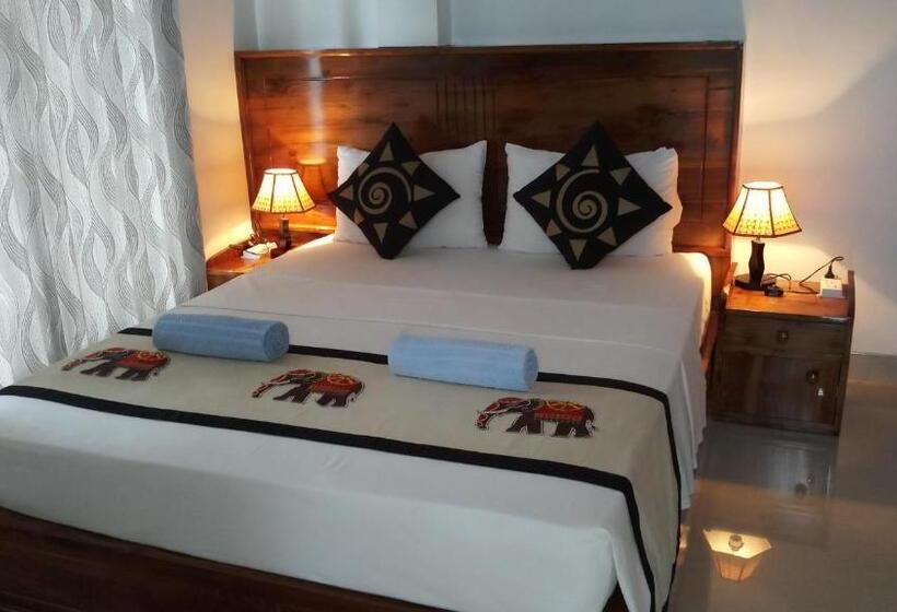 标准间带山景, Shani Residence Kandy