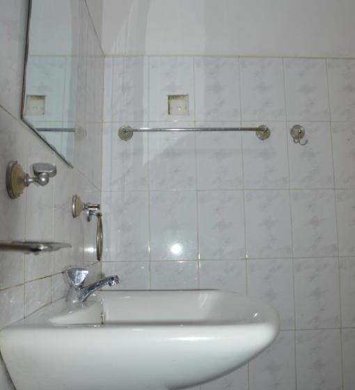 家庭间, Sunray Lake Residence