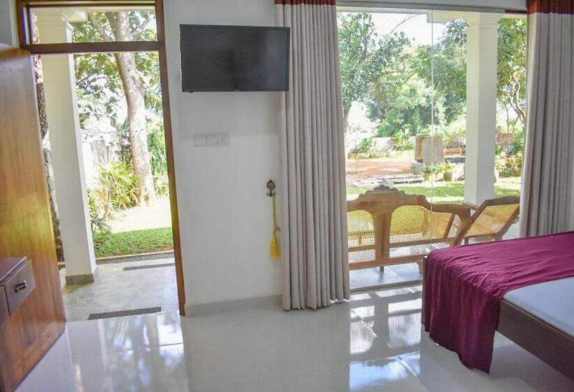 标准三人间, Sunray Lake Residence