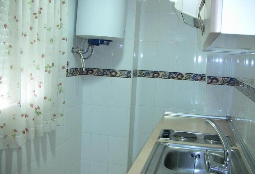 Апартаменты 2 Спальни, Apartahotel Los Hermanos