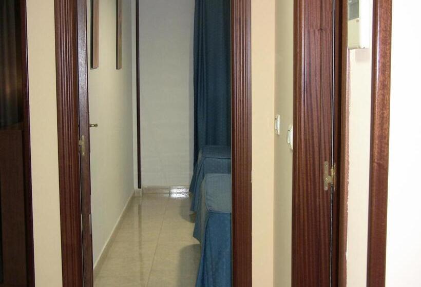 شقة غرفة واحدة, Apartahotel Los Hermanos