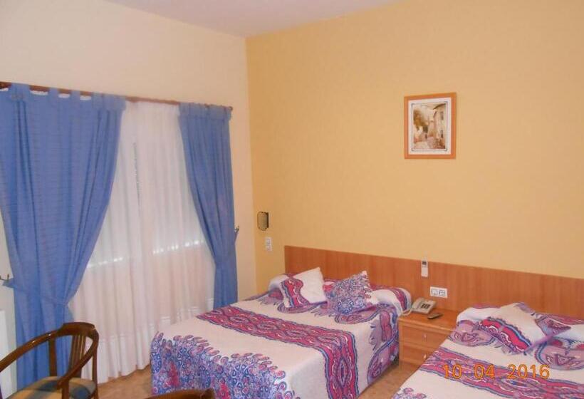 Апартаменты 2 Спальни, Apartahotel Los Hermanos