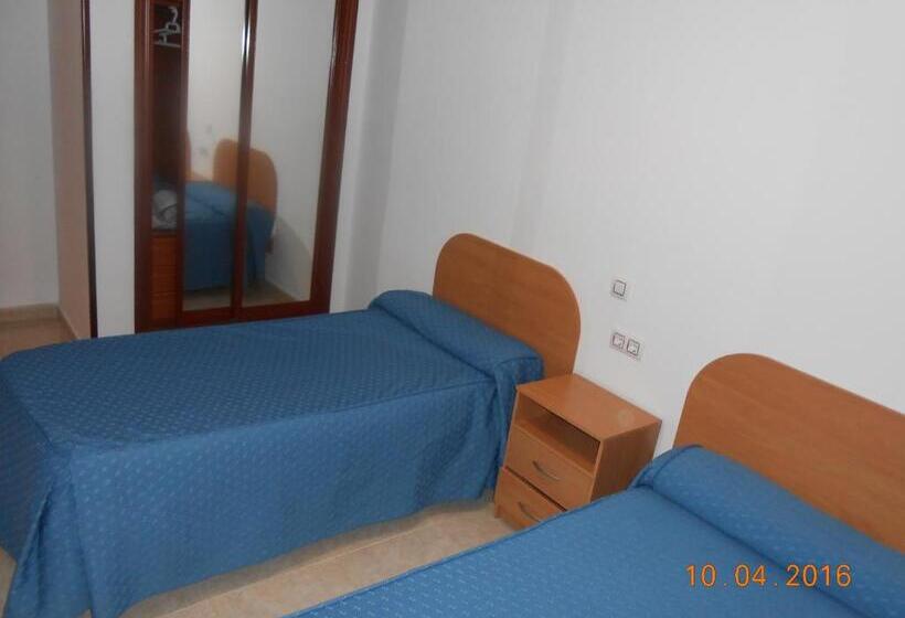 شقة غرفتين, Apartahotel Los Hermanos