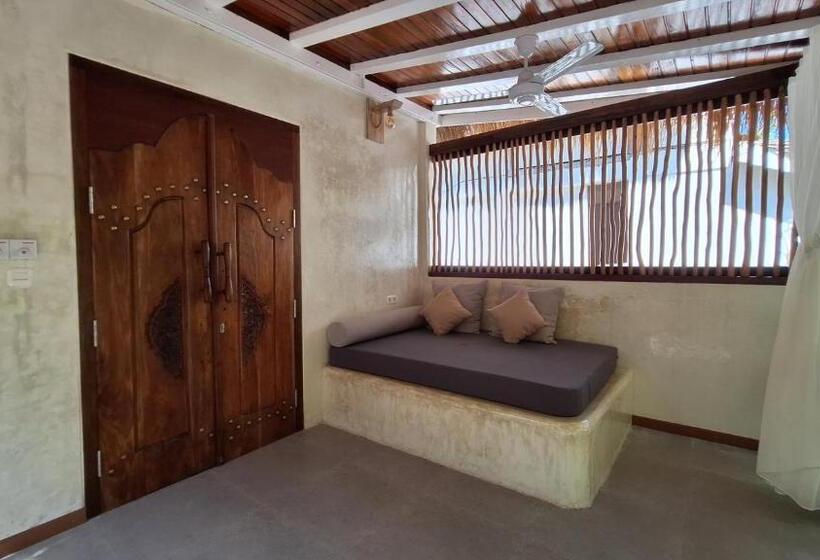 Bungalow Deluxe, Gili Lumbung Bungalow