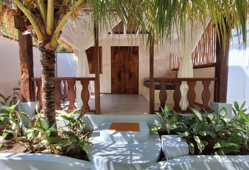 Bungalow Deluxe, Gili Lumbung Bungalow