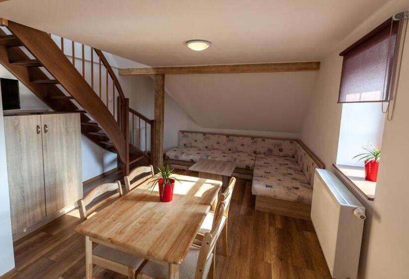 Escritório Estándar, Houda Bouda   Penzion & Apartmány