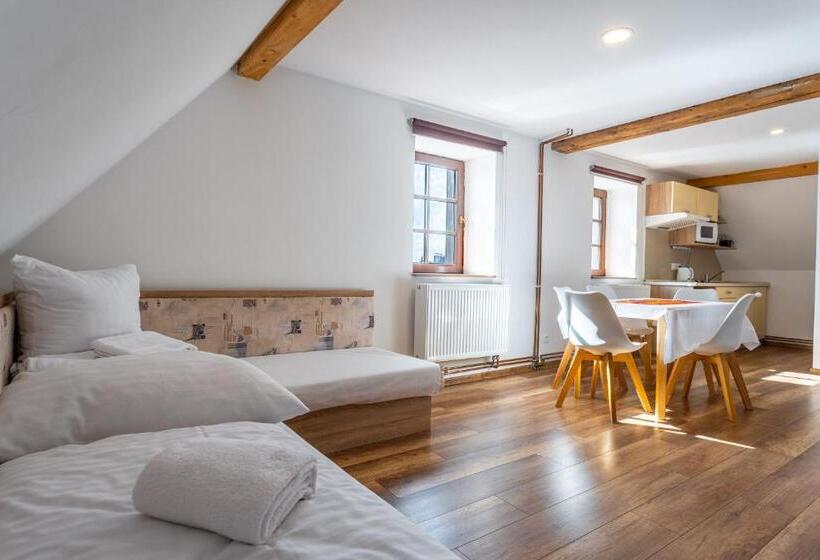 Escritório Estándar, Houda Bouda   Penzion & Apartmány