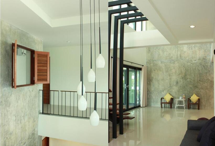 家庭工作室, Jamjuree Home At Udonthani