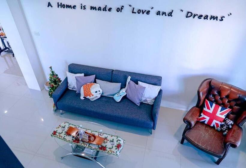 家庭工作室, Jamjuree Home At Udonthani