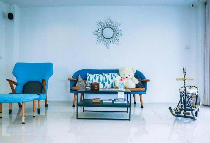 标准间带阳台, Jamjuree Home At Udonthani