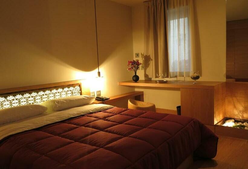 スーペリアールーム, Mario's Garni