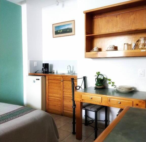 اتاق استاندارد, Posada De Los Angeles