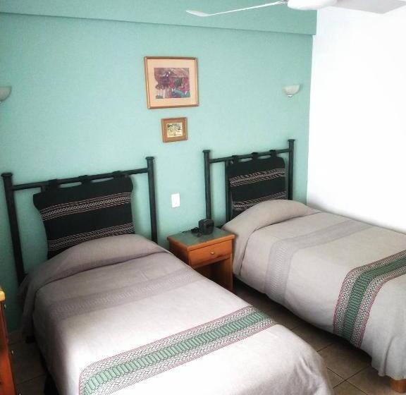 Номер Стандарт, Posada De Los Angeles