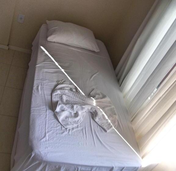 اتاق استاندارد چهار تخته, Pousada Mar Azul