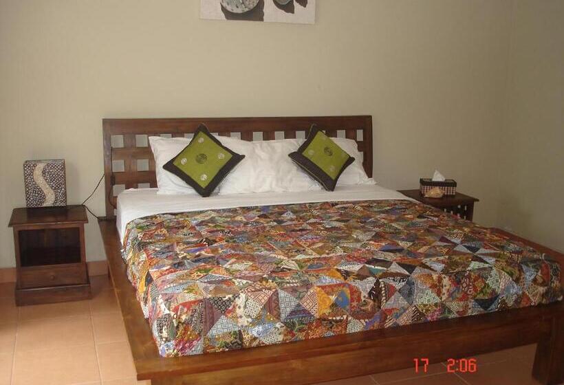 וילה עם חדר שינה אחד ובריכת שחיה, Villa Mudha 3 Sanur