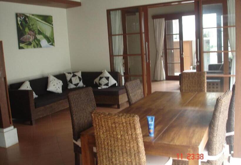 וילה עם חדר שינה אחד ובריכת שחיה, Villa Mudha 3 Sanur