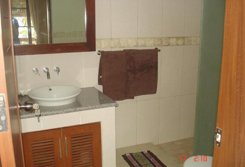 וילה עם חדר שינה אחד ובריכת שחיה, Villa Mudha 3 Sanur