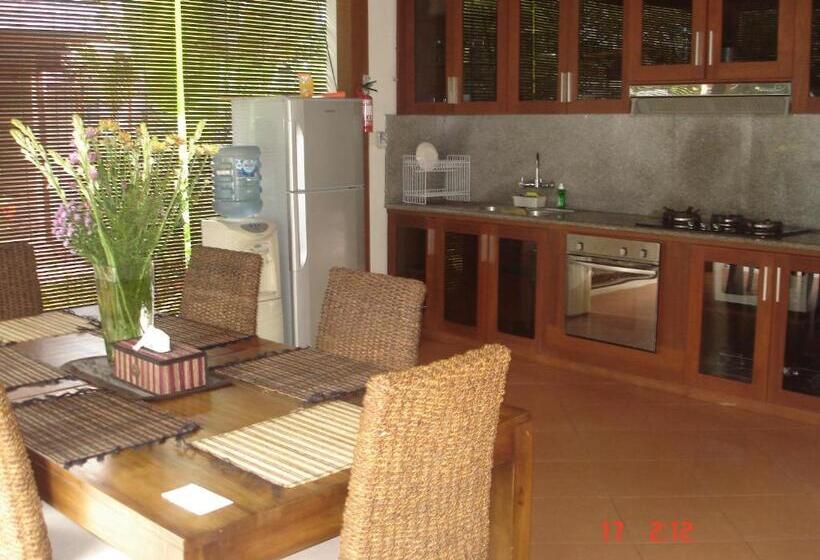 וילה עם חדר שינה אחד ובריכת שחיה, Villa Mudha 3 Sanur