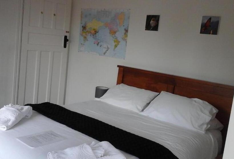 חדר סטנדרט, Al And Rosies B+b