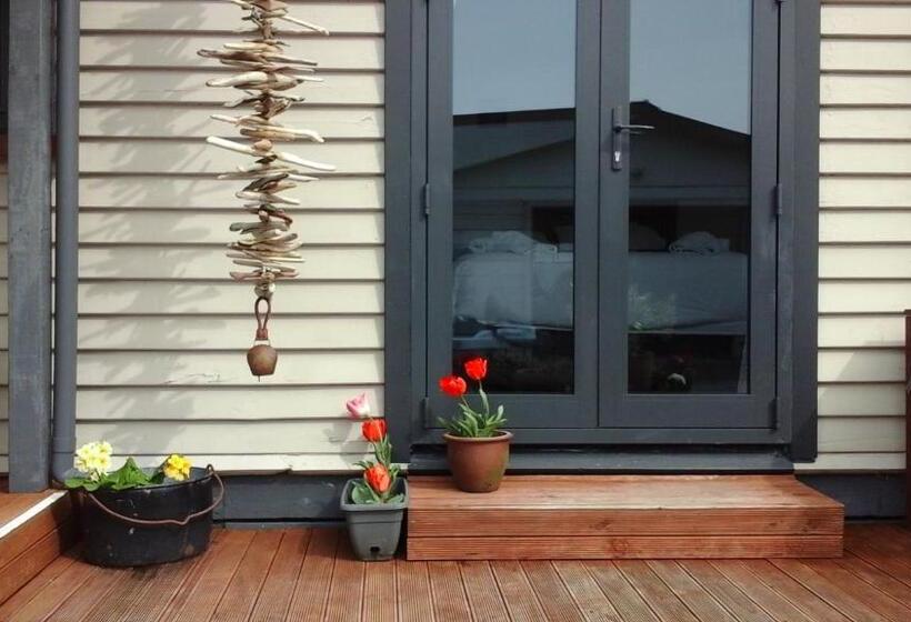 חדר סטנדרט, Al And Rosies B+b