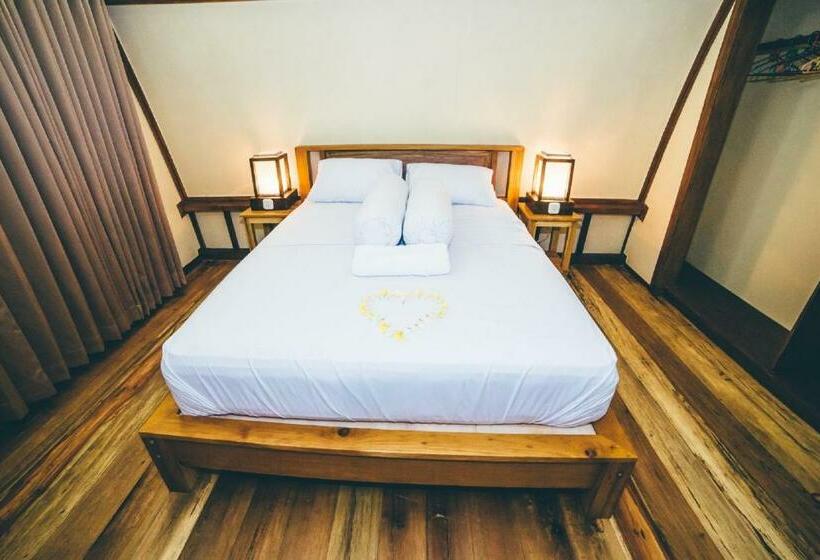 Bungalow z Widokiem na Basen, Island Beach Bungalow