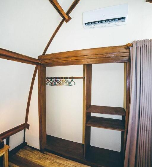 خانه یا کلبه ی ییلاقی با نمای استخر, Island Beach Bungalow
