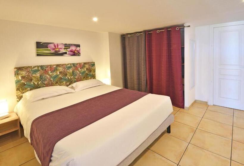 Студия Стандарт, Calvi Appart Hôtel