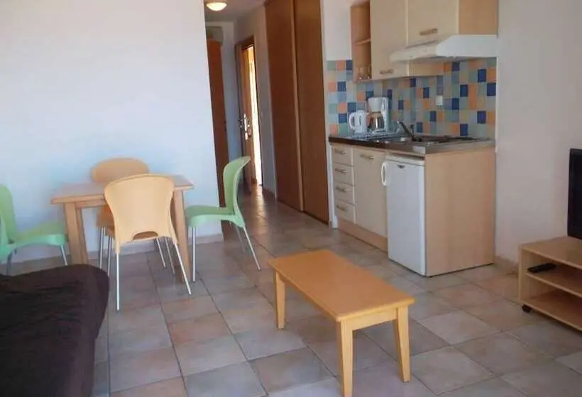استودیوی استاندارد, Calvi Appart Hôtel